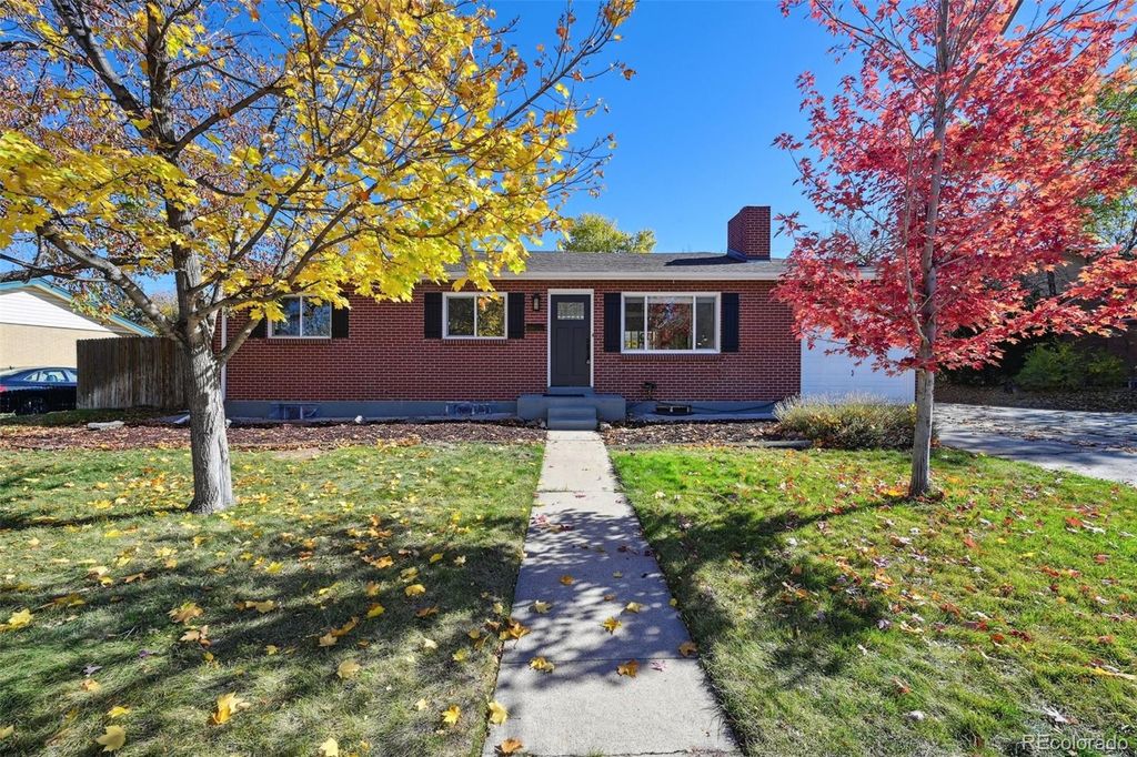 Photo of 752 S Union Boulevard, Lakewood, CO 80228 (MLS # 4149057)