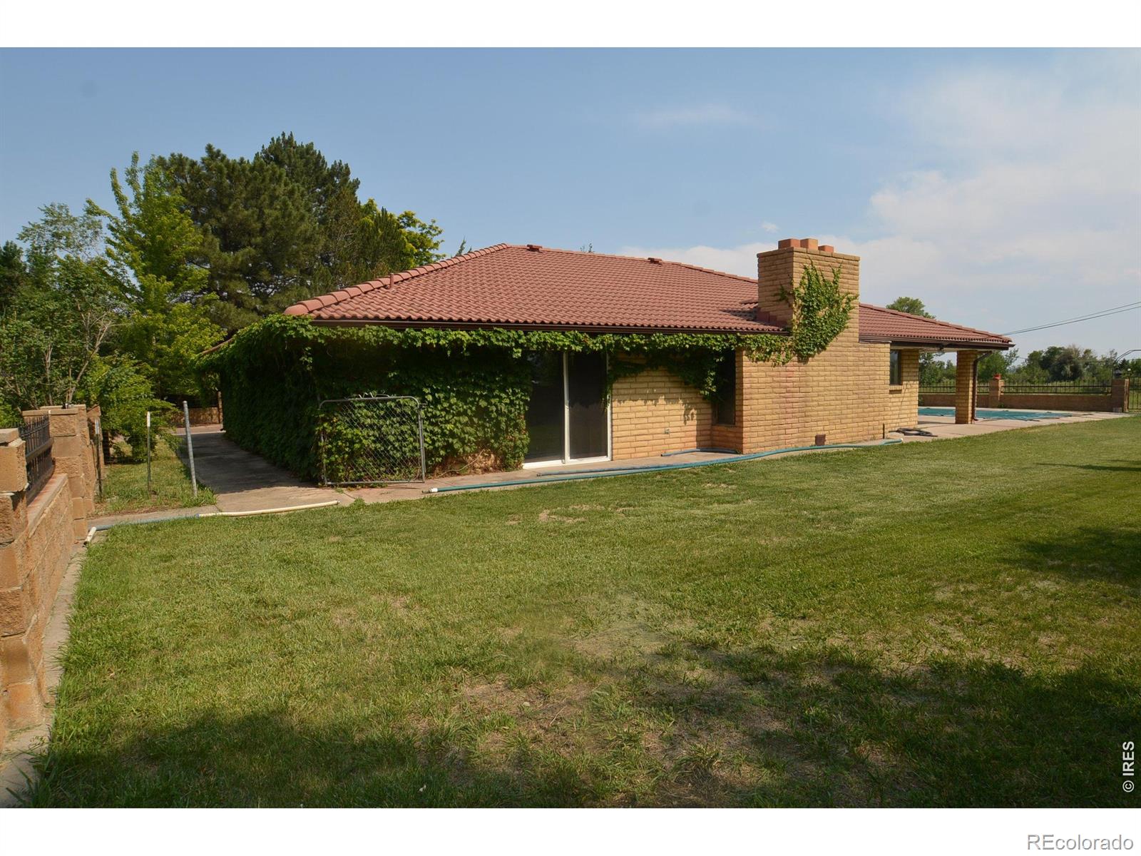 10110 W 73rd Place
