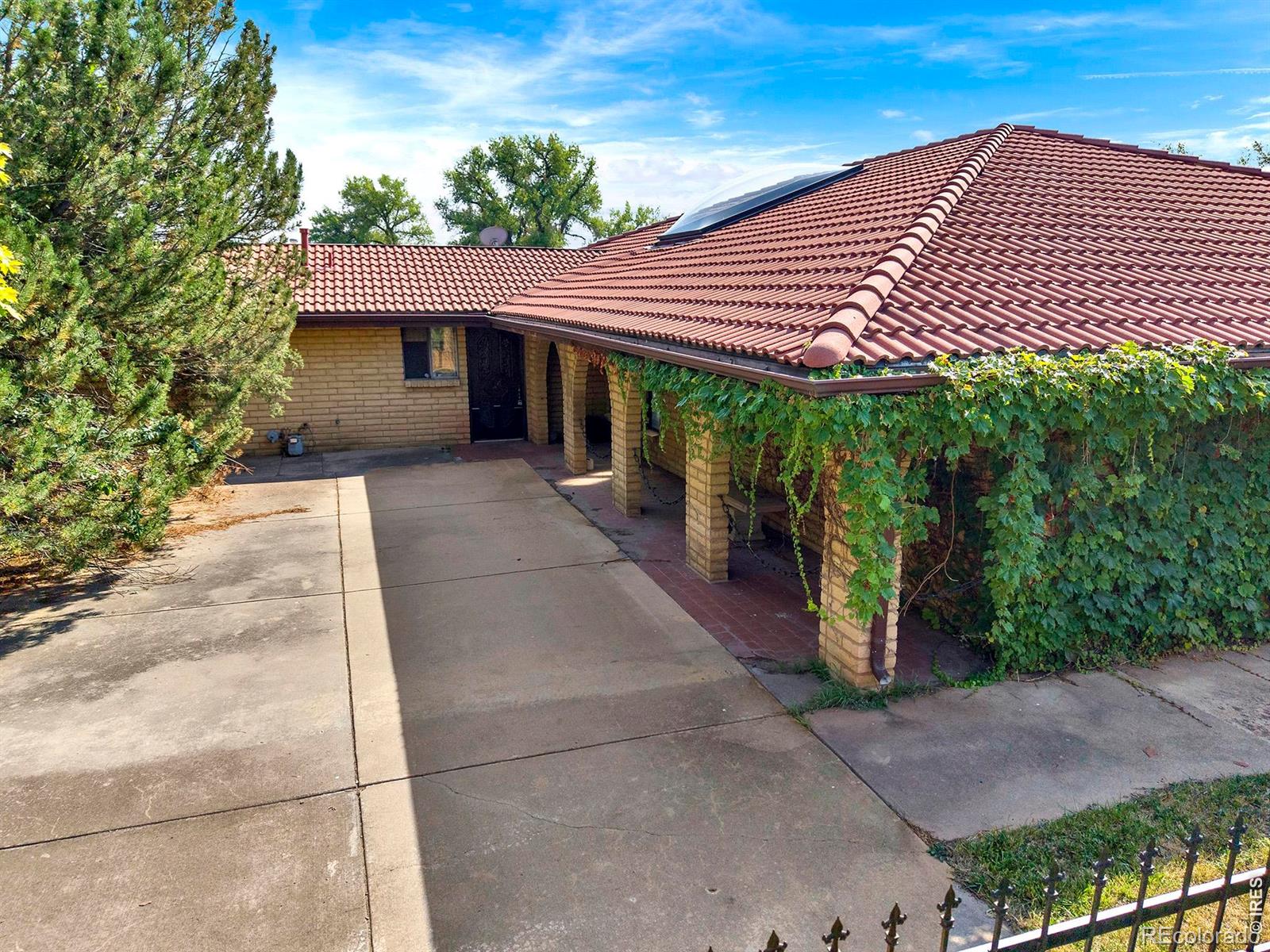 10110 W 73rd Place
