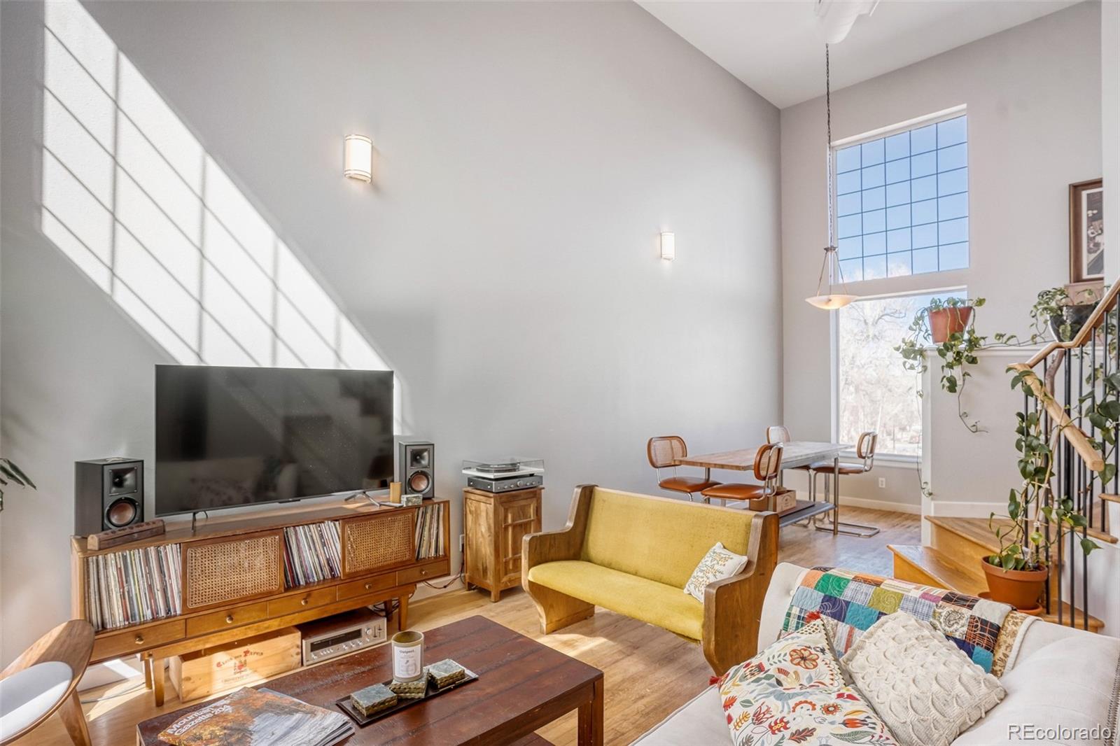 790 N Clarkson Street 202