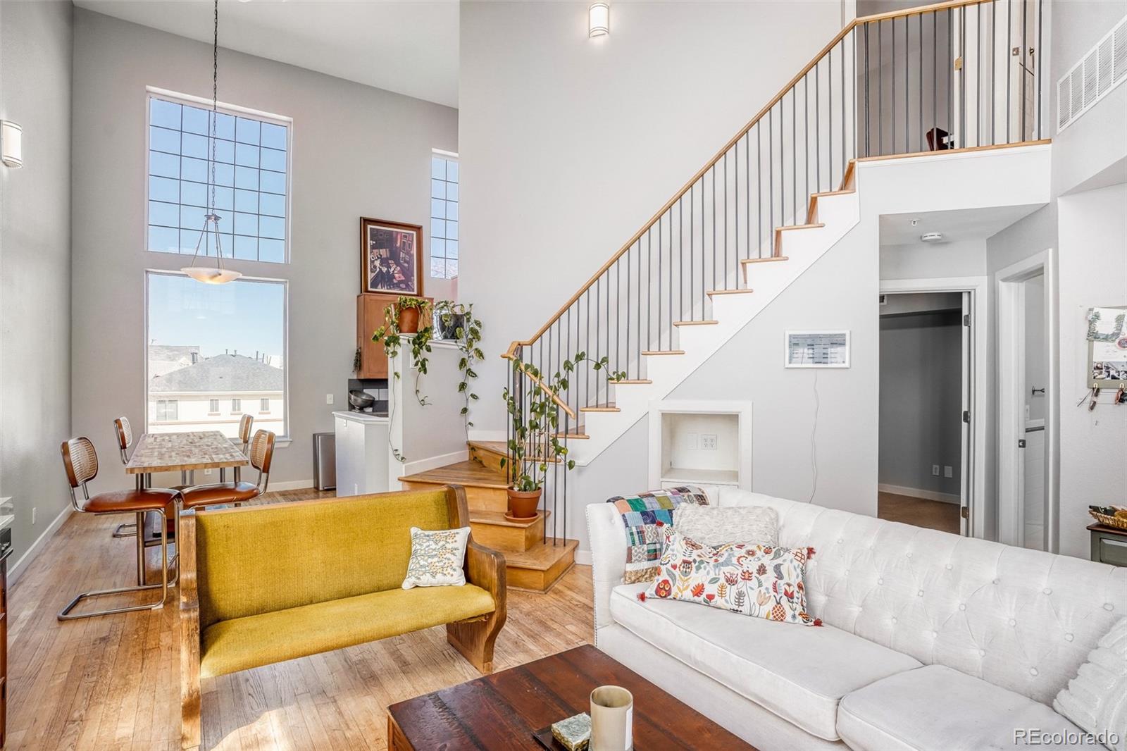 790 N Clarkson Street 202