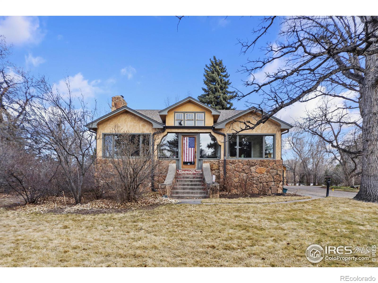 1000 W Prospect Road