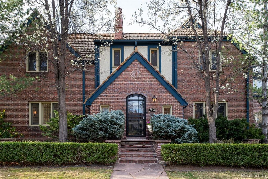 Photo of 2030 E 7th Avenue Parkway, Denver, CO 80206 (MLS # 6073920)