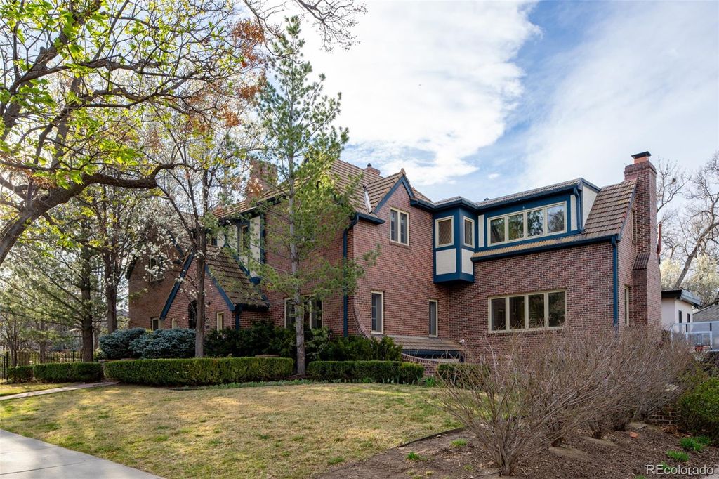 Photo of 2030 E 7th Avenue Parkway, Denver, CO 80206 (MLS # 6073920)