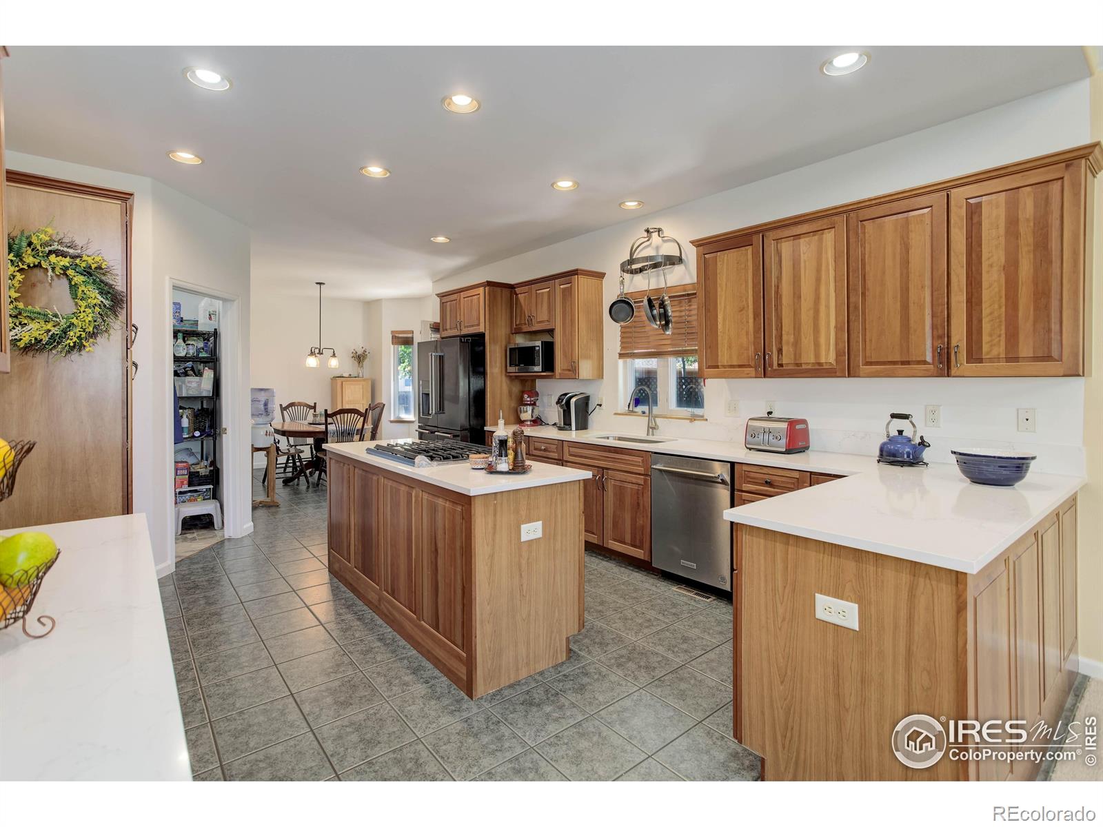 114 E 14th Court