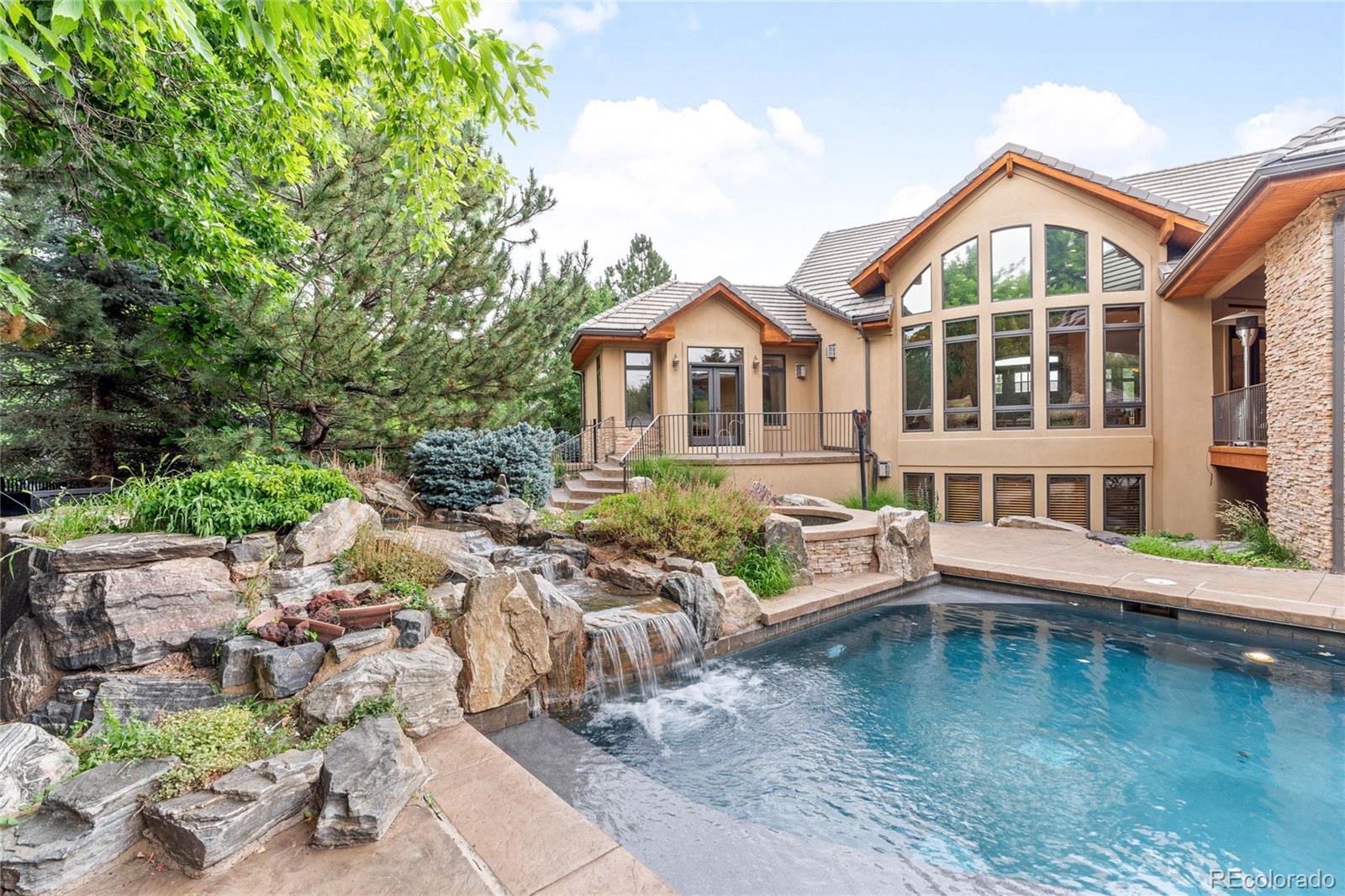 1705 W Hinsdale Place