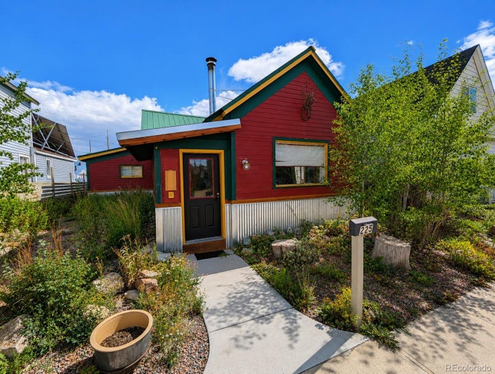 Photo 1 of 25 — 225 E 8th Street, Leadville, CO 80461