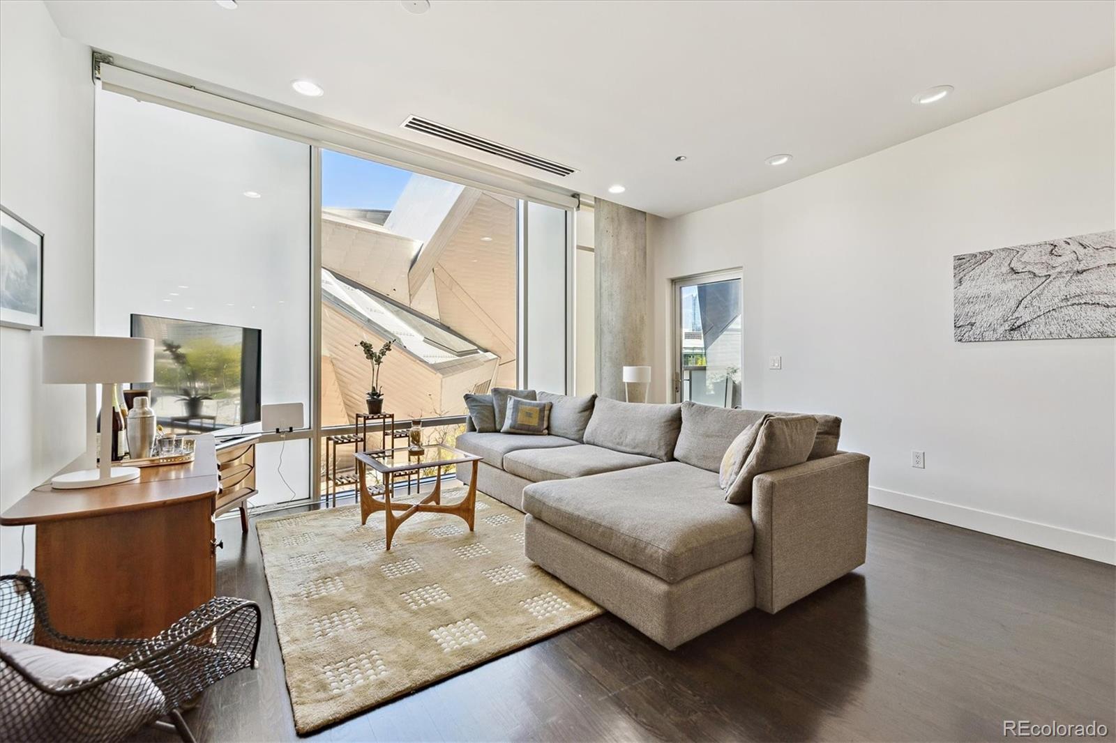 1200 Acoma Street 303