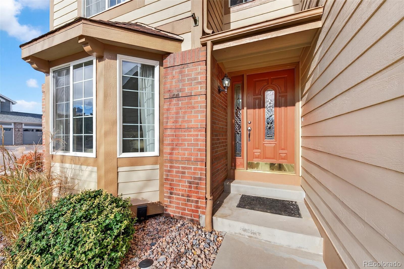 10099 Silvercliff Lane
