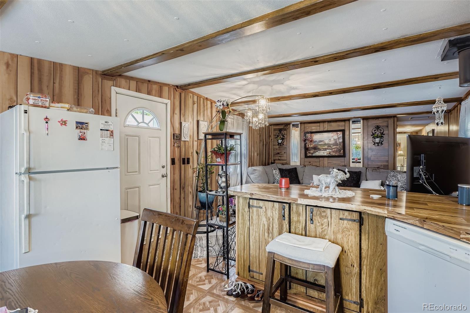527 Willow Place