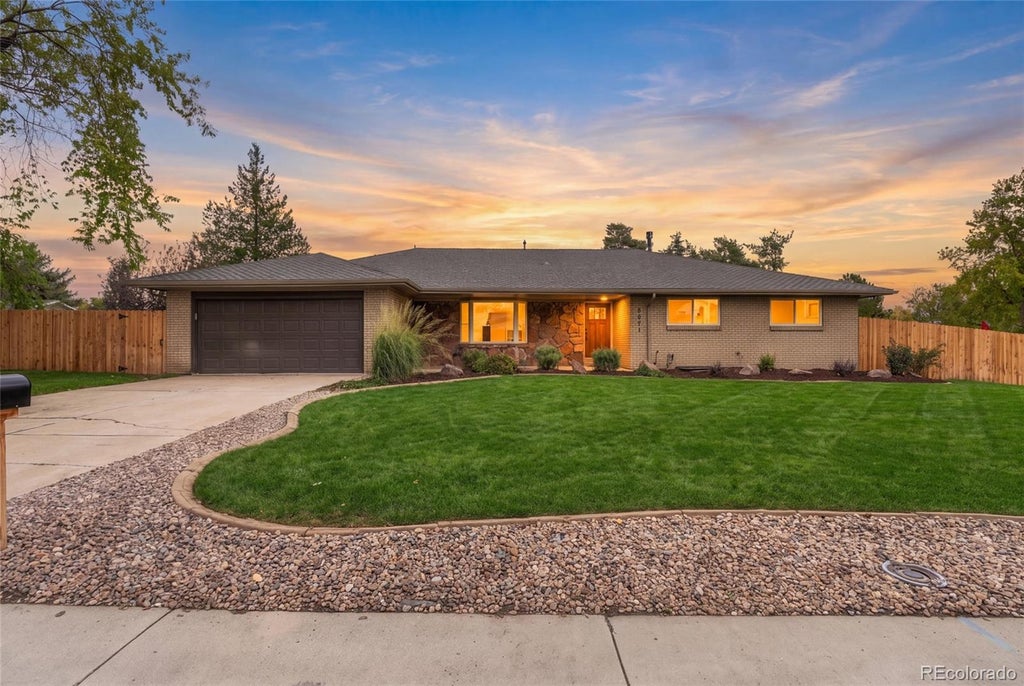 Photo of 5971 W Rowland Place, Littleton, CO 80128 (MLS # 1559103)