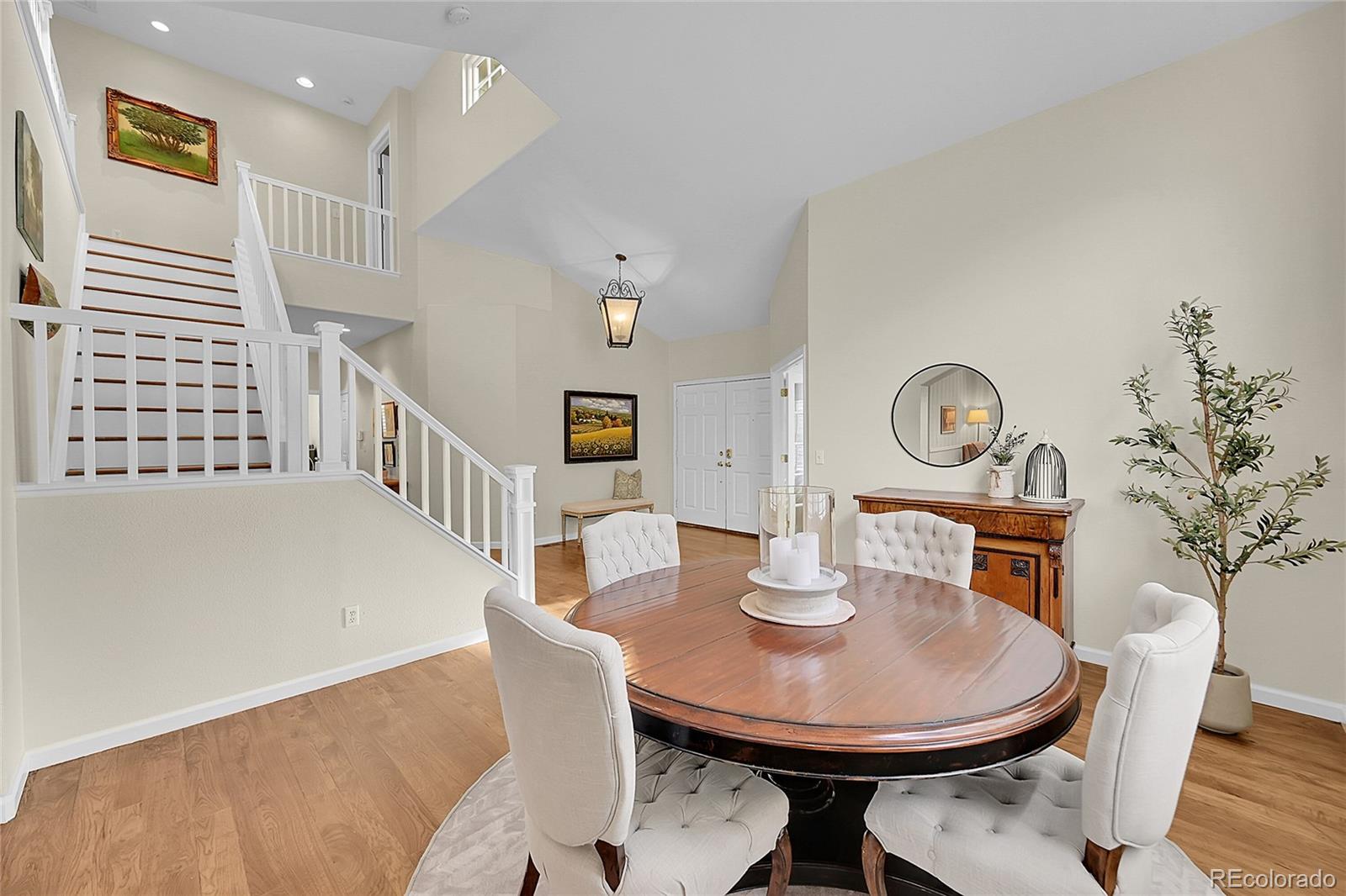 9424 S Hackberry Lane