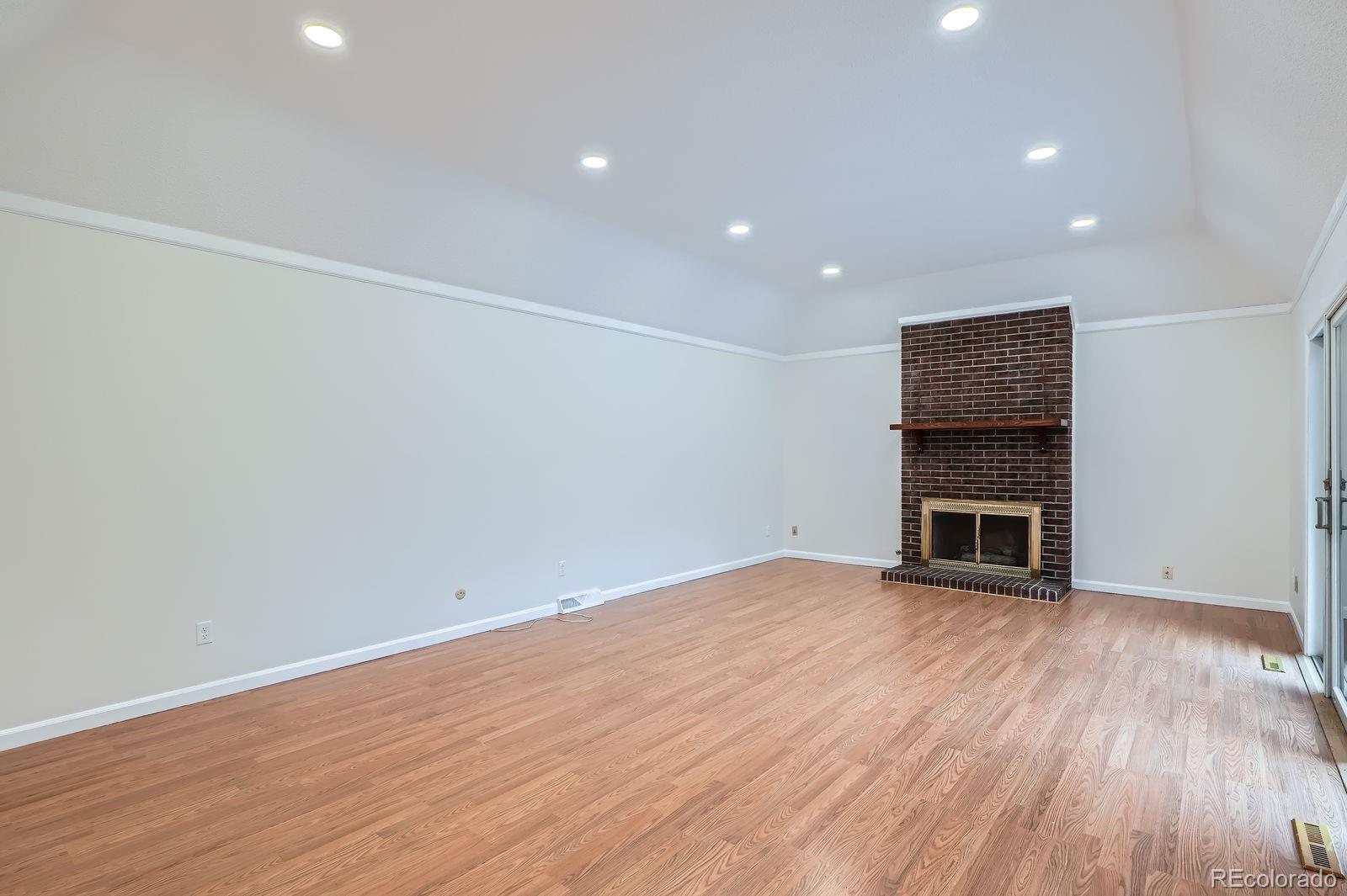 178 S Vance Court