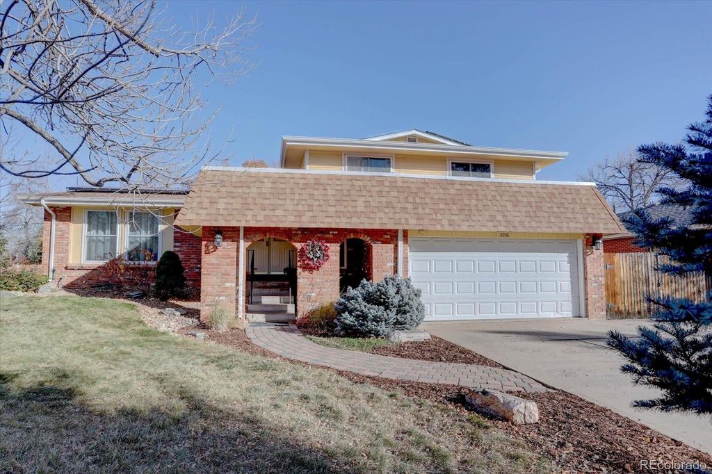 Photo of 5938 S Newland Street, Littleton, CO 80123 (MLS # 7100284)