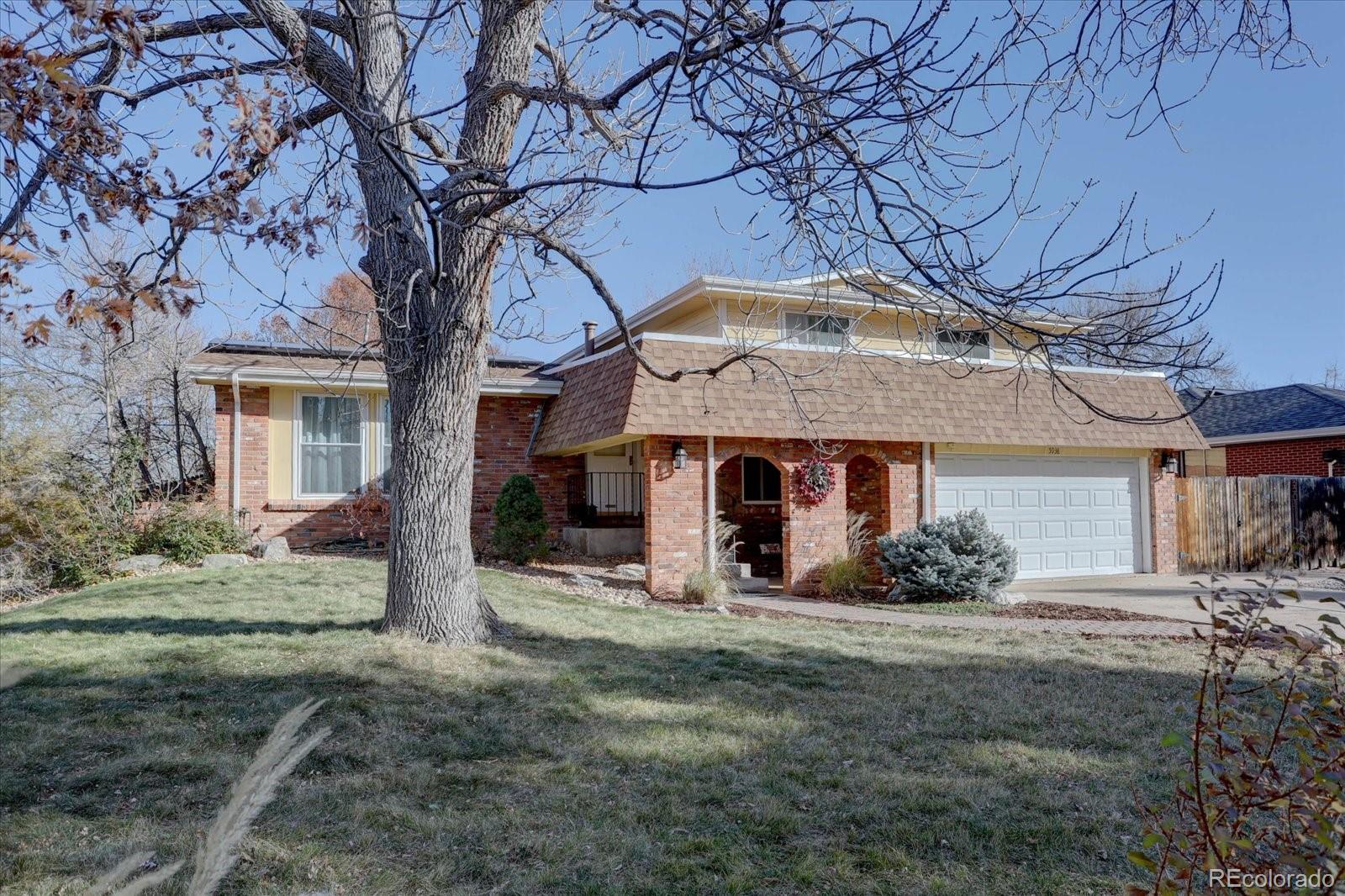 5938 S Newland Street