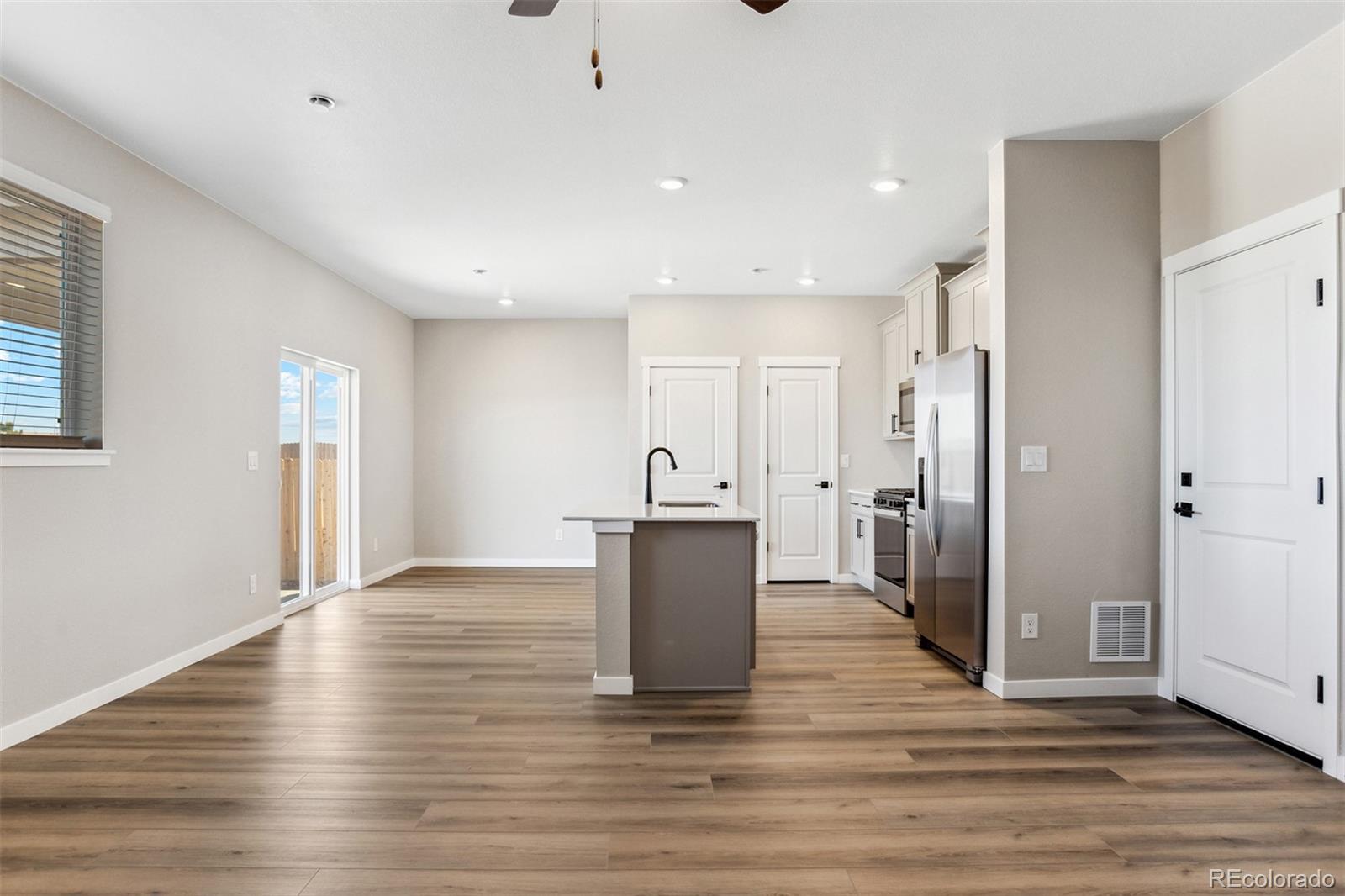 9454 Yampa Street, Commerce City, CO, 80022 2 9454 Yampa Street