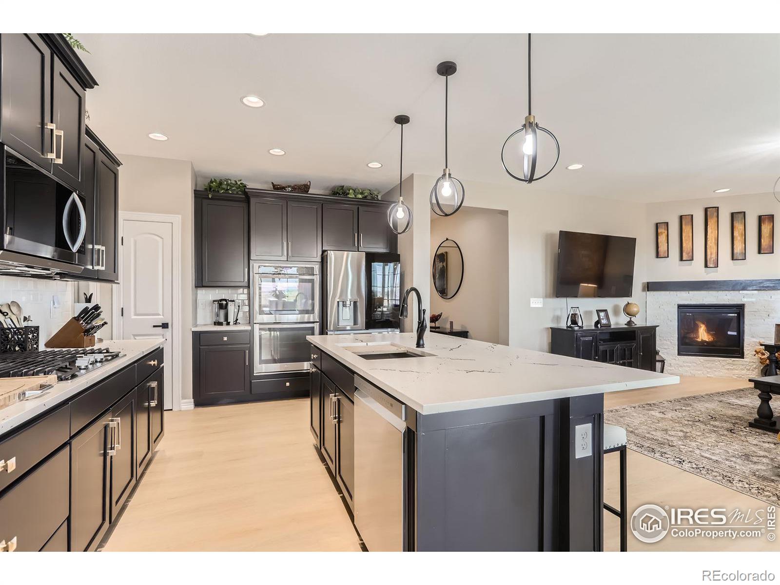 600 Grenville Circle