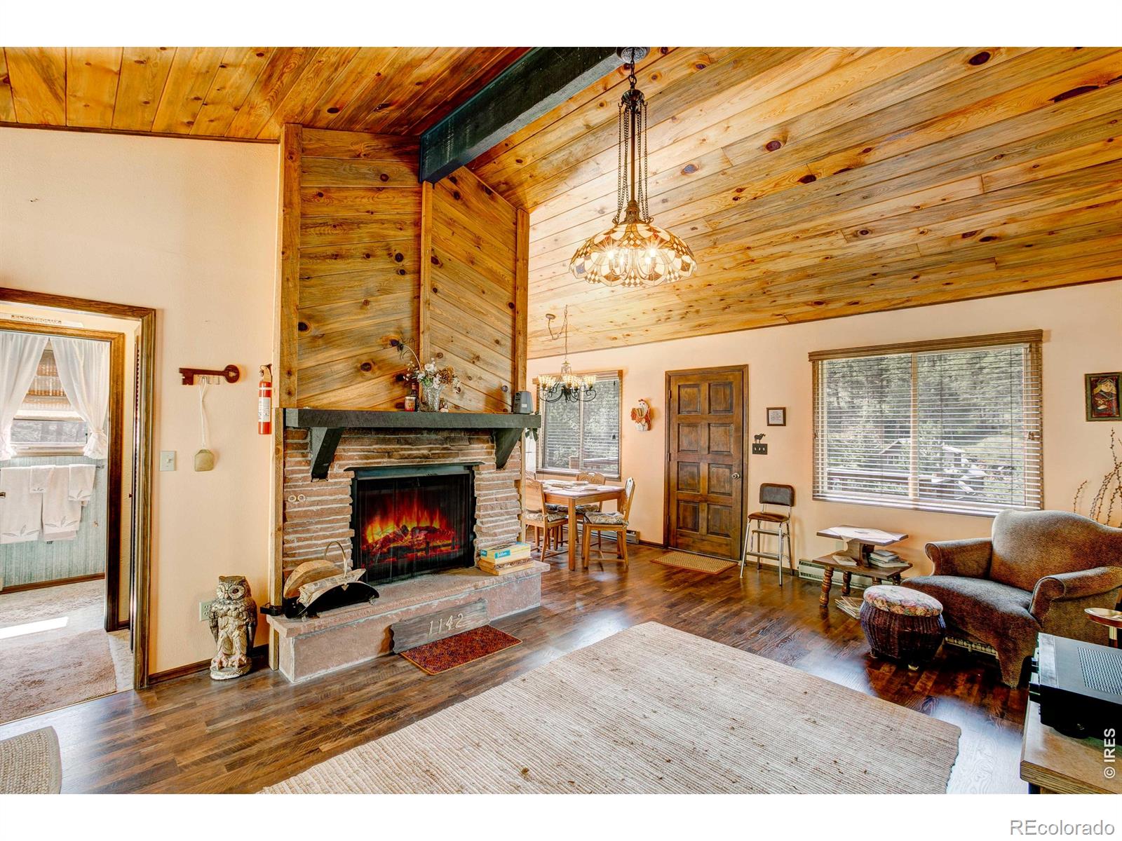 1142 Streamside Drive