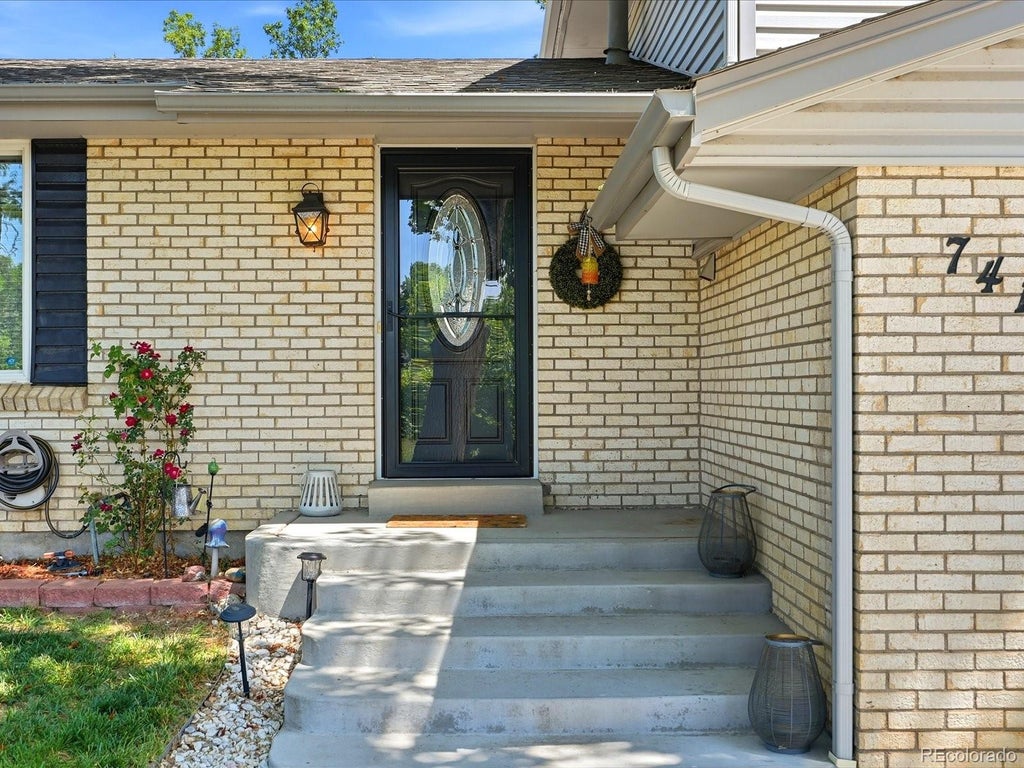 Photo of 7415 W Polk Avenue, Littleton, CO 80123 (MLS # 1694682)