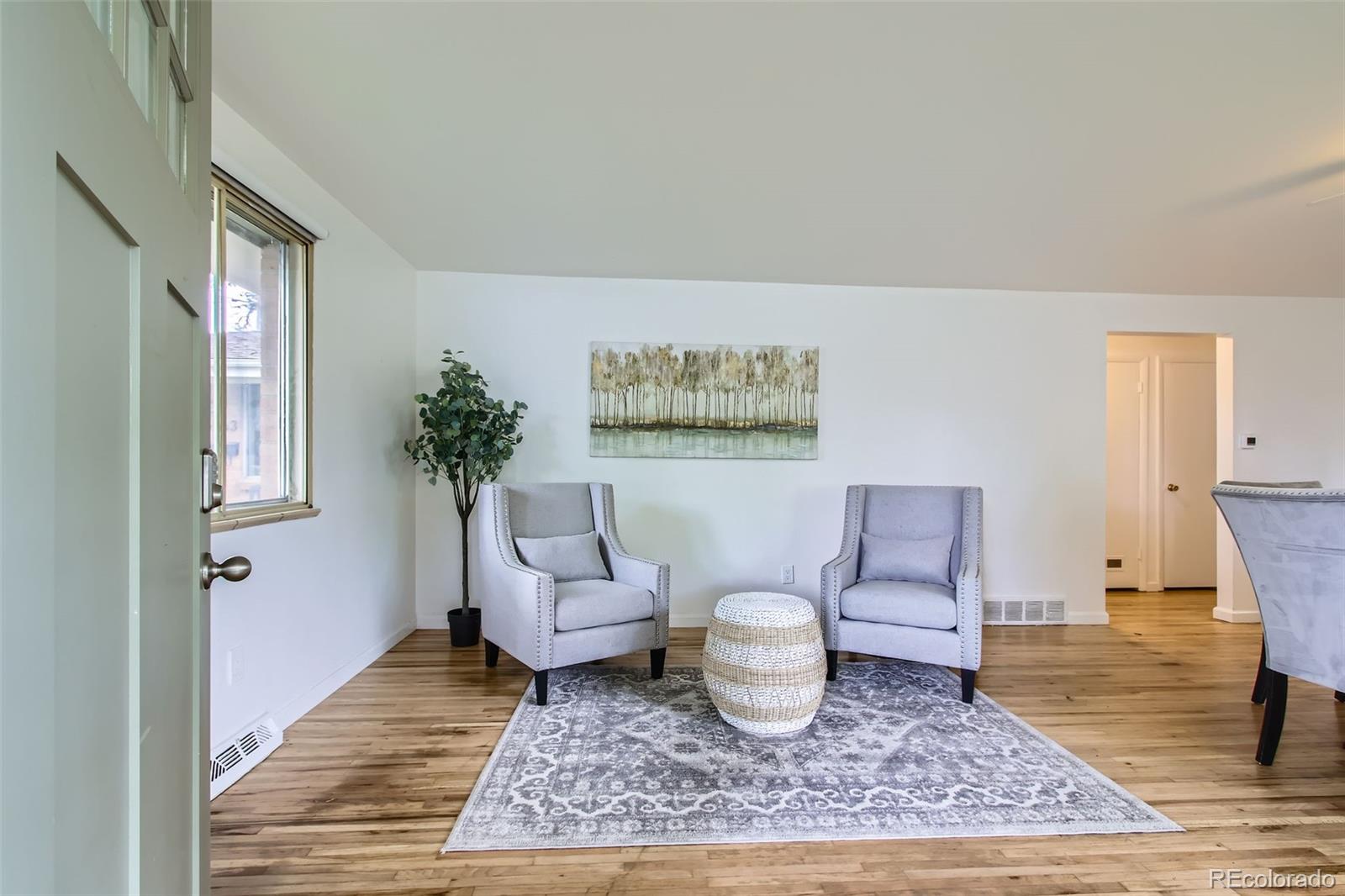 5563 Newland Way