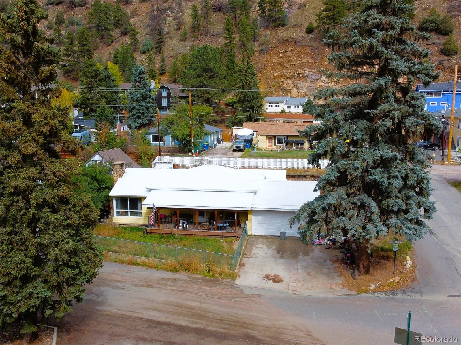 2222 Riverside Drive