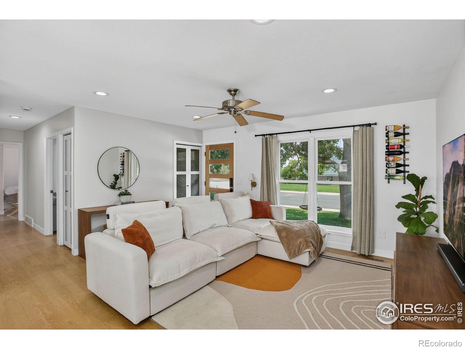 923 W Maple Court