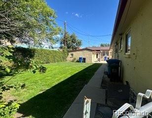 446 E 4th Street