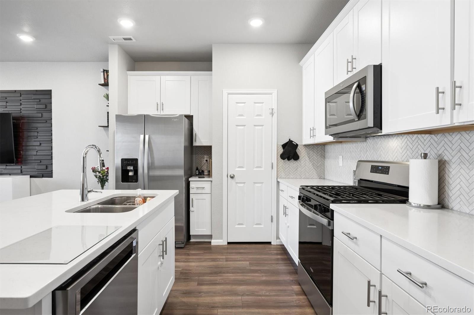 12208 Creamery Street