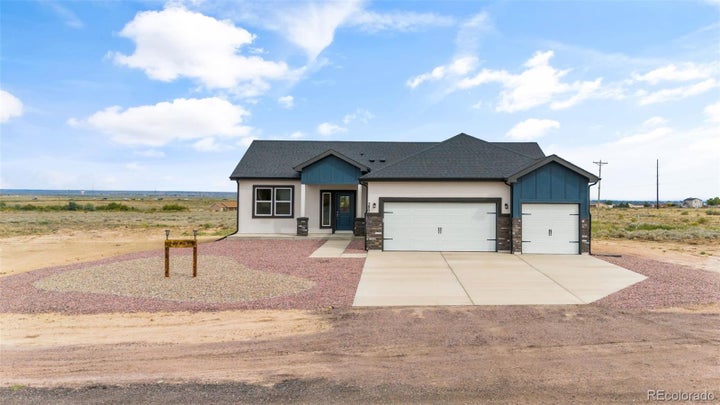 Photo 1 of 44 — 280 S Meriweather Drive, Pueblo West, CO 81007