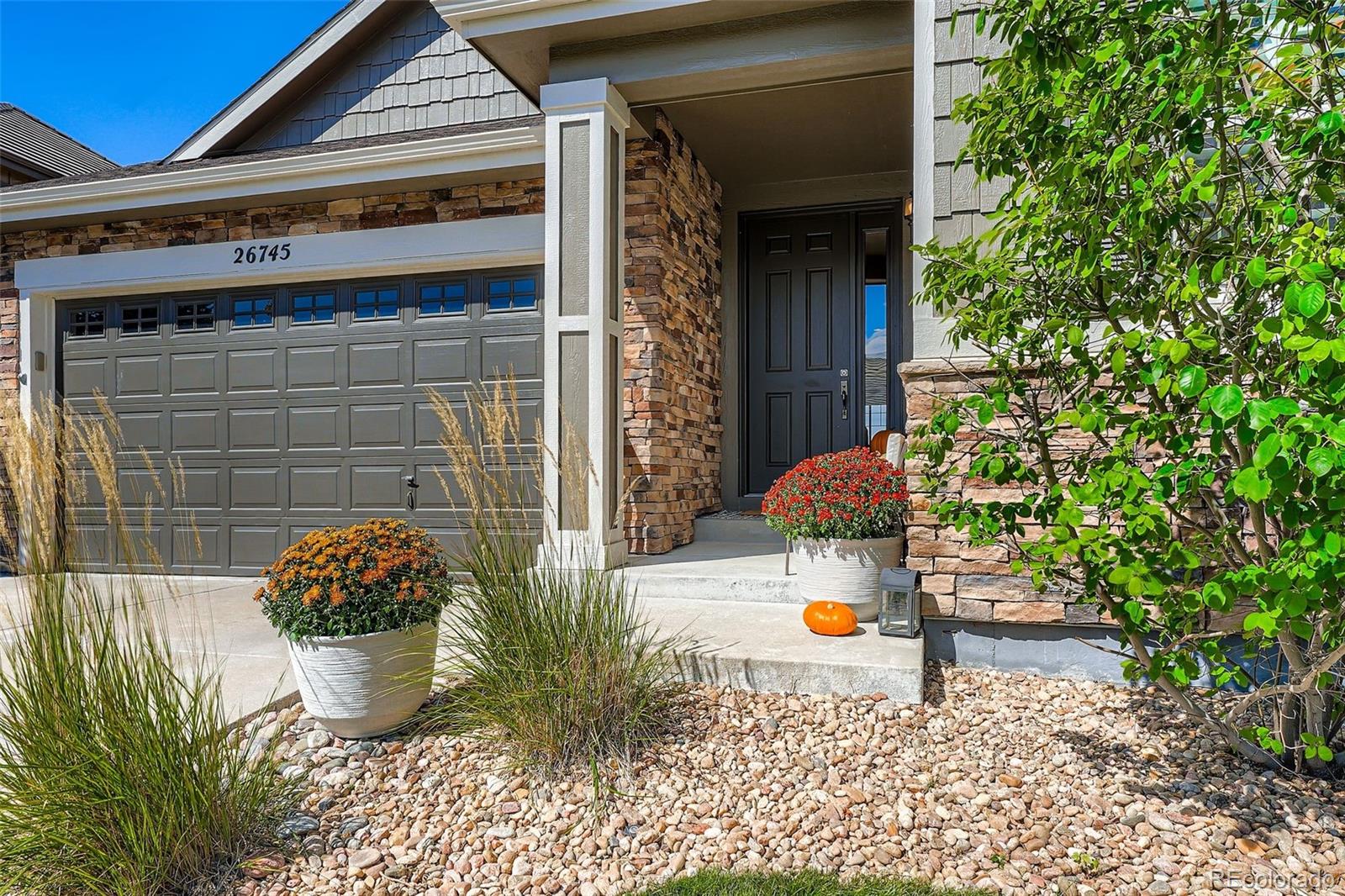 26745 E Canyon Avenue