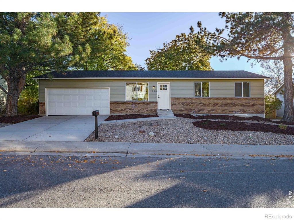 Photo of 1536 S Queen Court, Lakewood, CO 80232 (MLS # IR1071280)