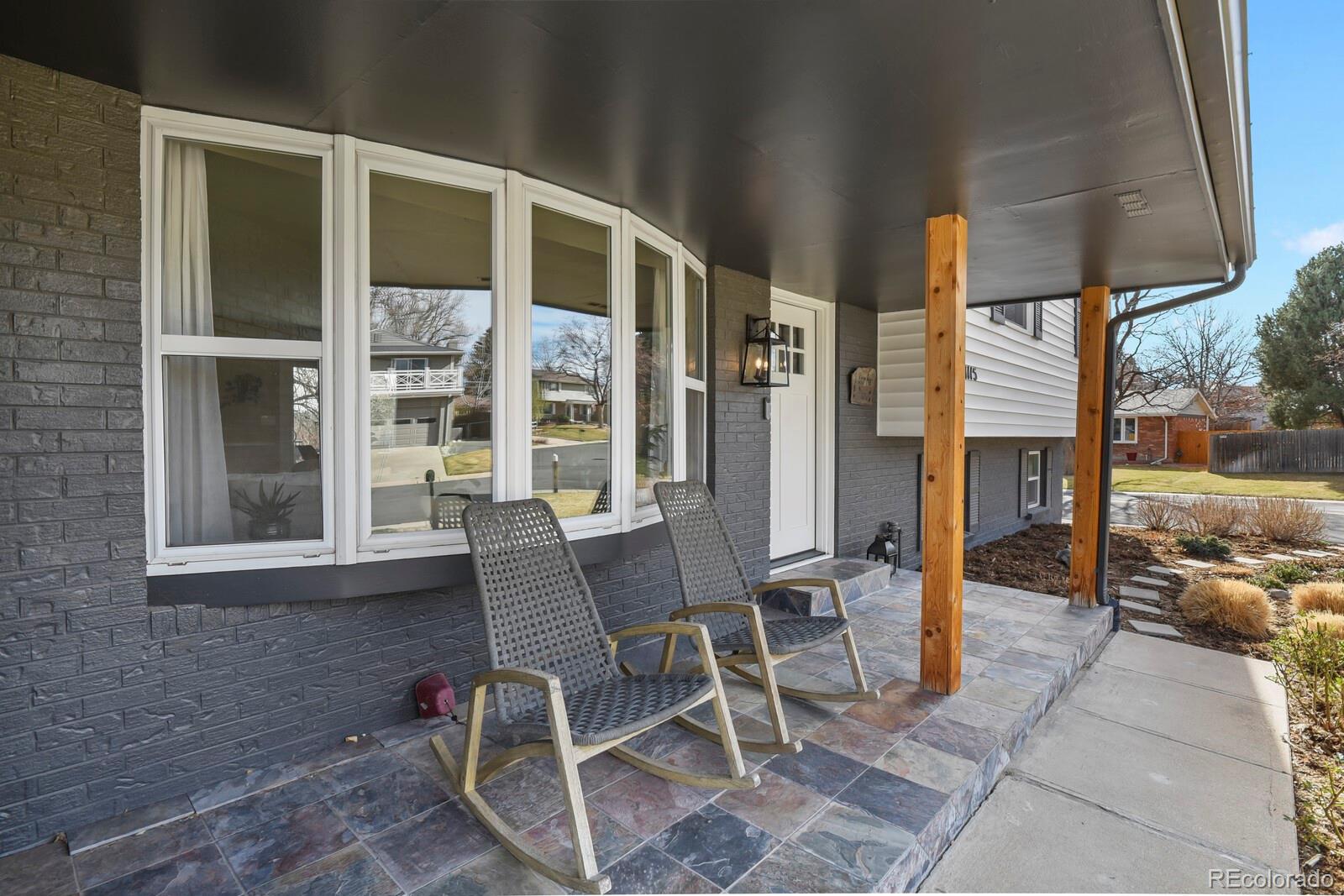 1115 W Hinsdale Drive