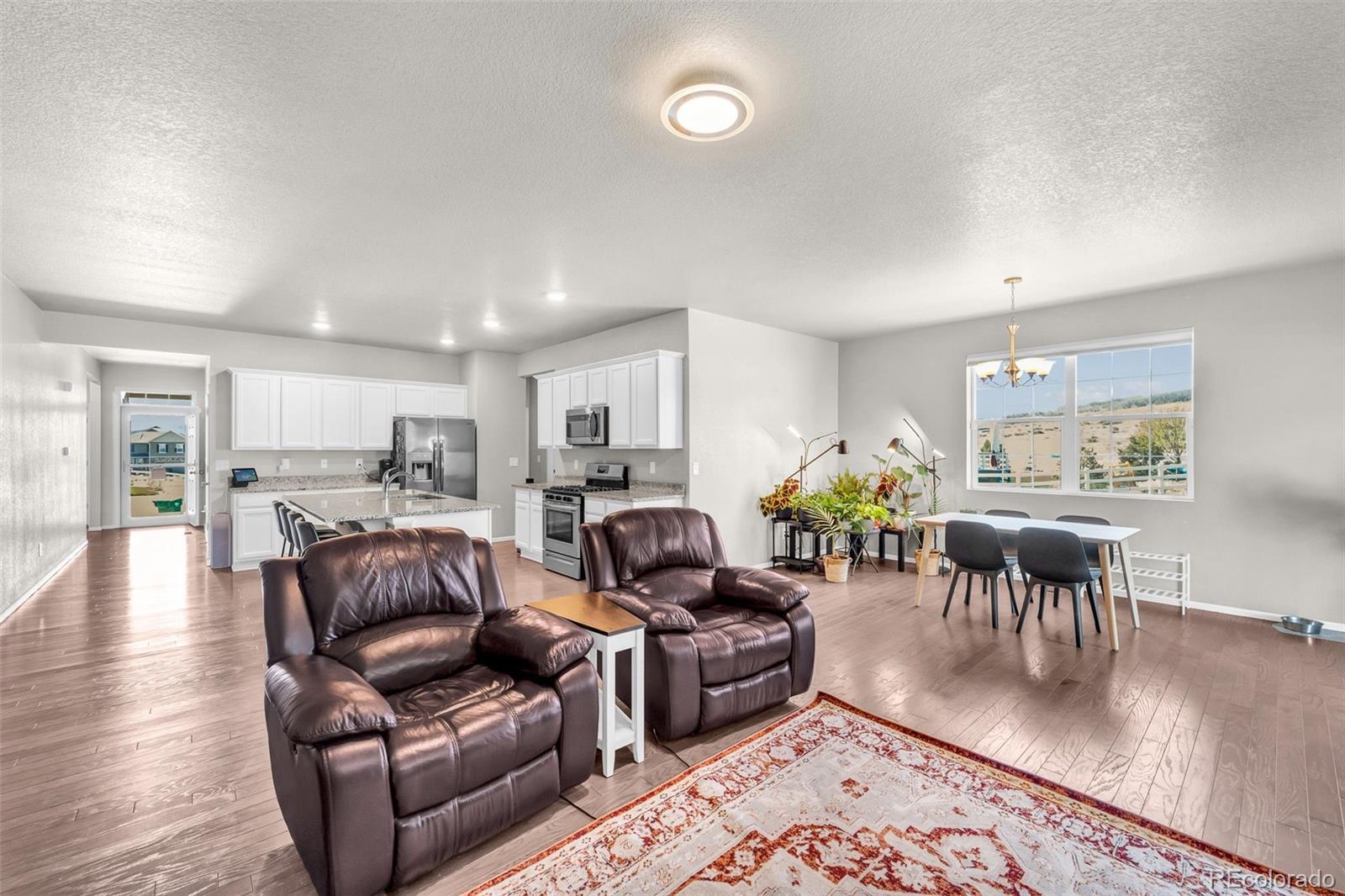 5996 Sun Mesa Circle