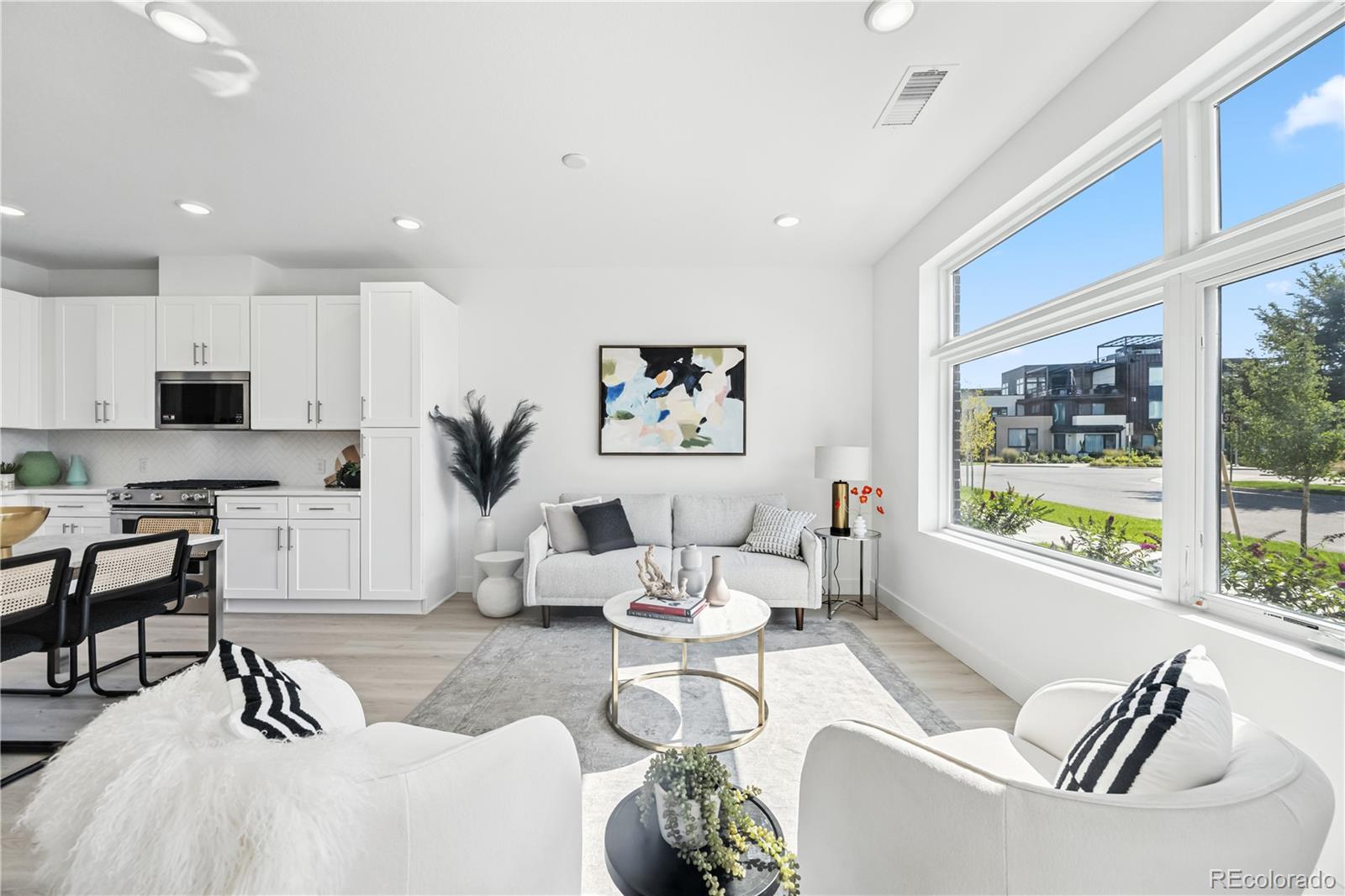 10 Oneida Court