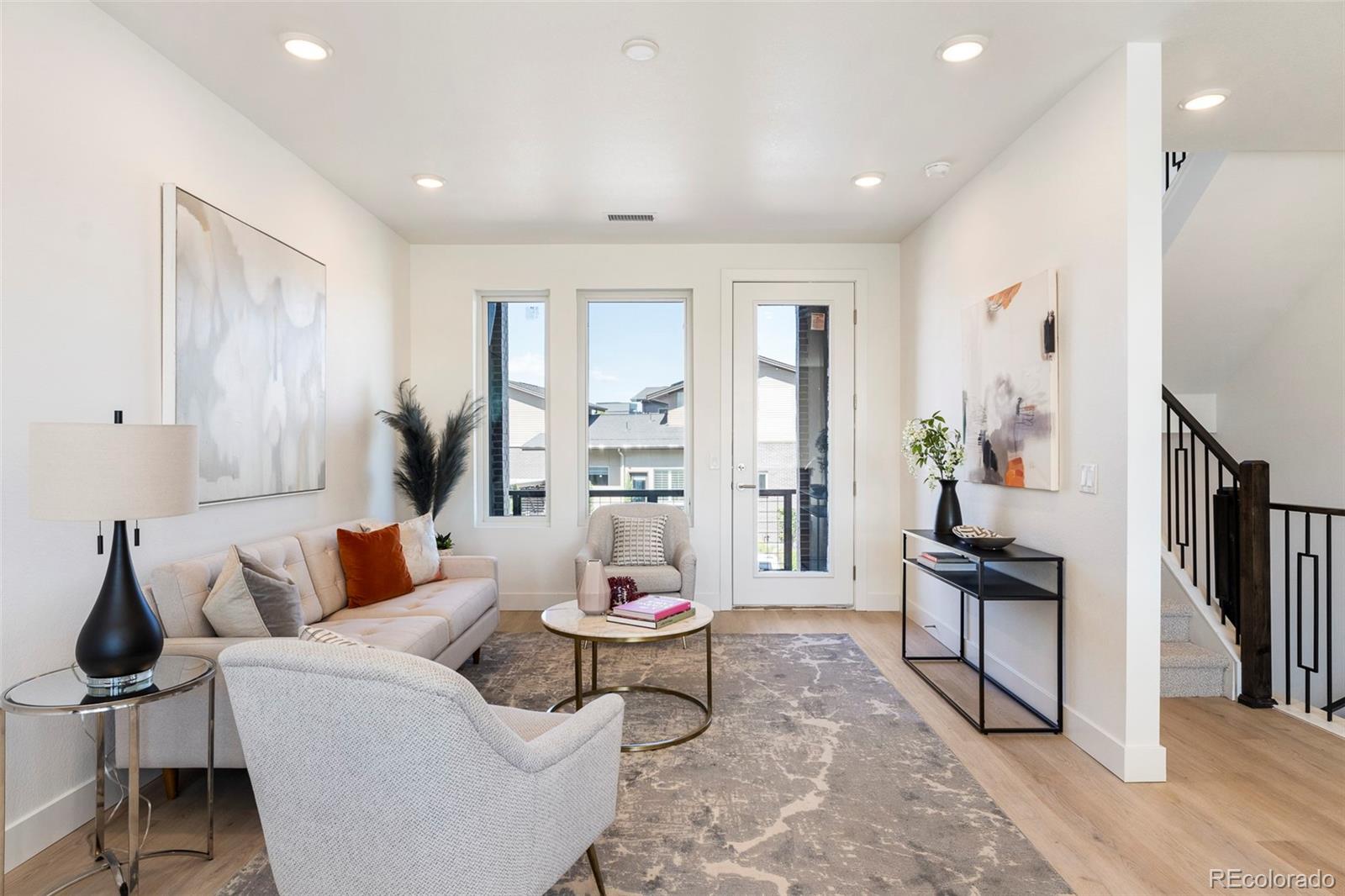 10 Oneida Court