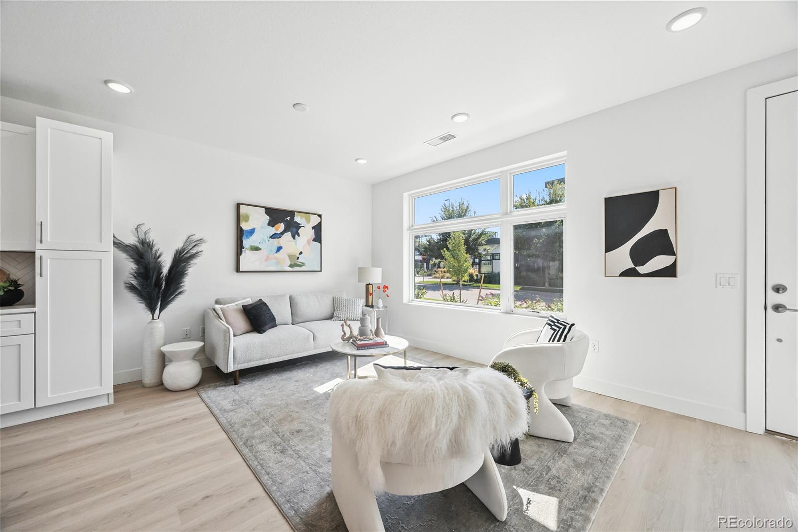 10 Oneida Court