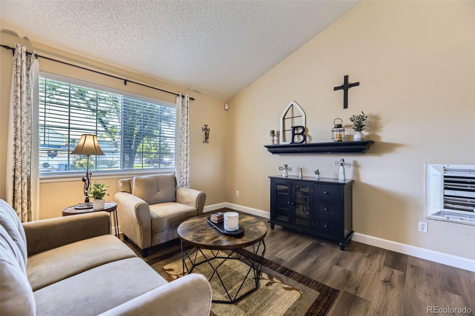 2251 W 135th Place