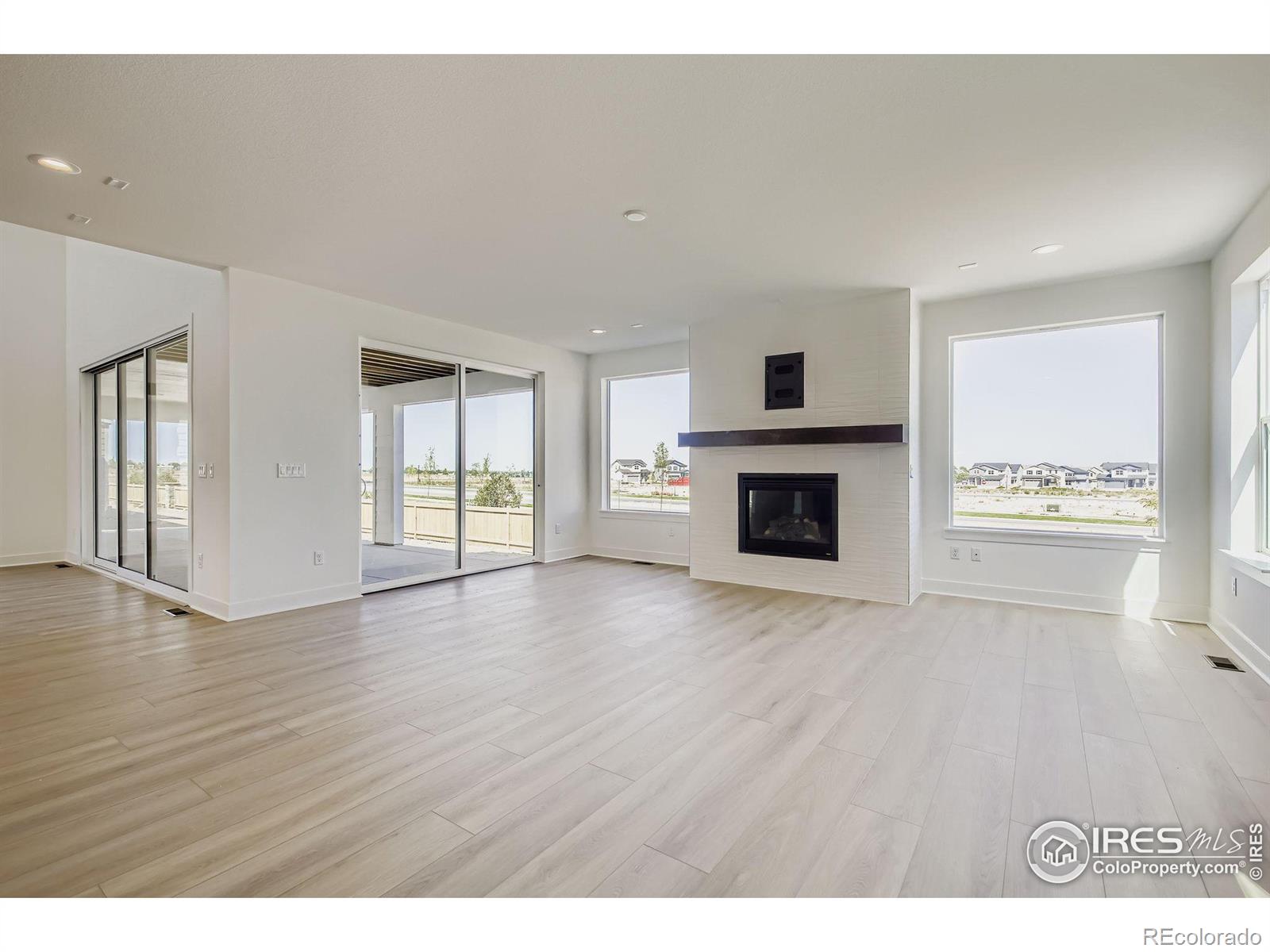 3136 Westcliff Drive