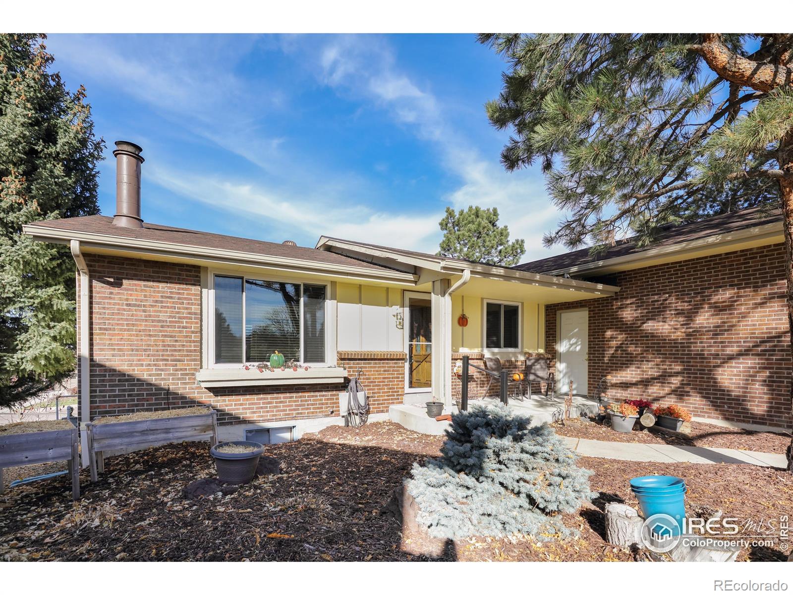 4651 W 109th Place