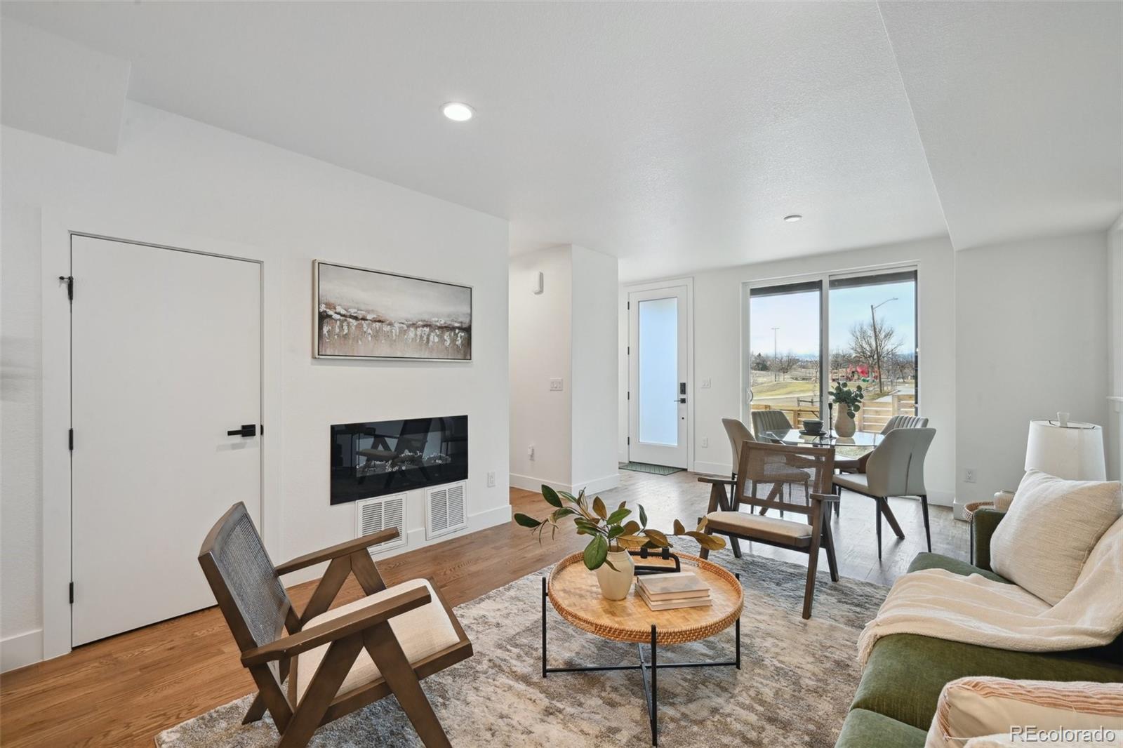 1242 Tennyson Street