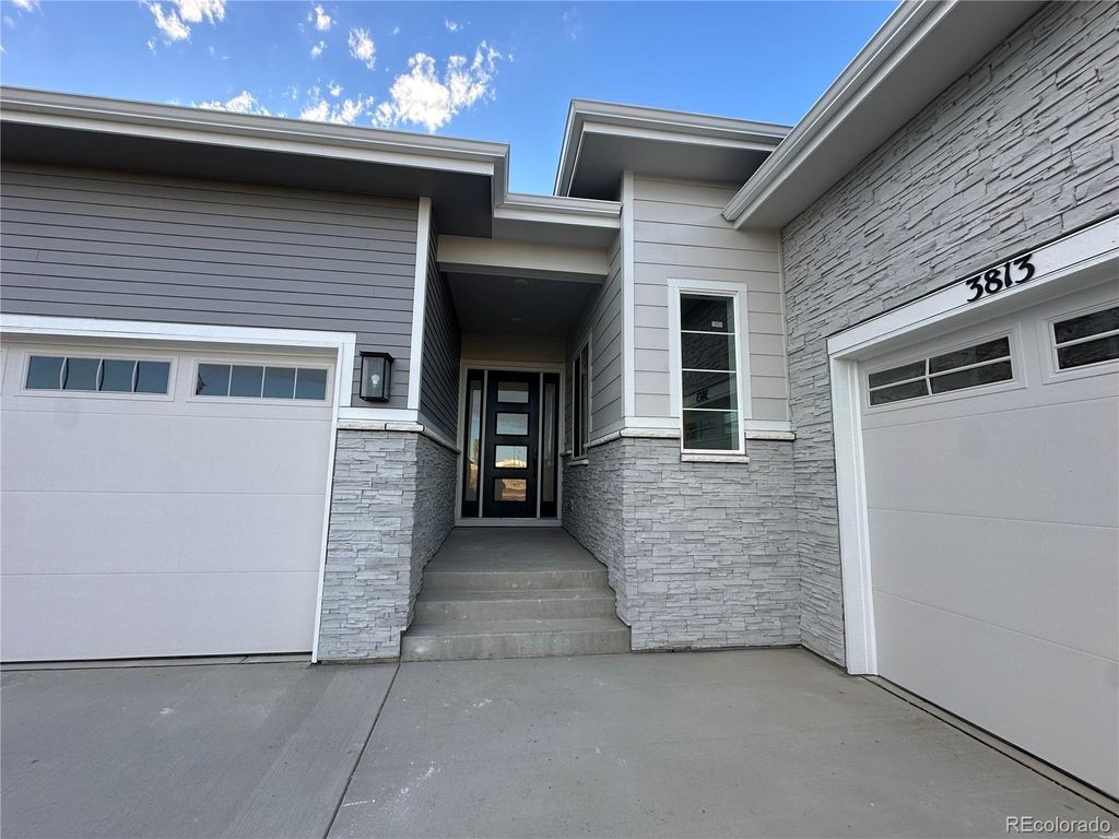 Photo of 3813 Emerald Shore Circle, Loveland, CO 80538 (MLS # 7920080)