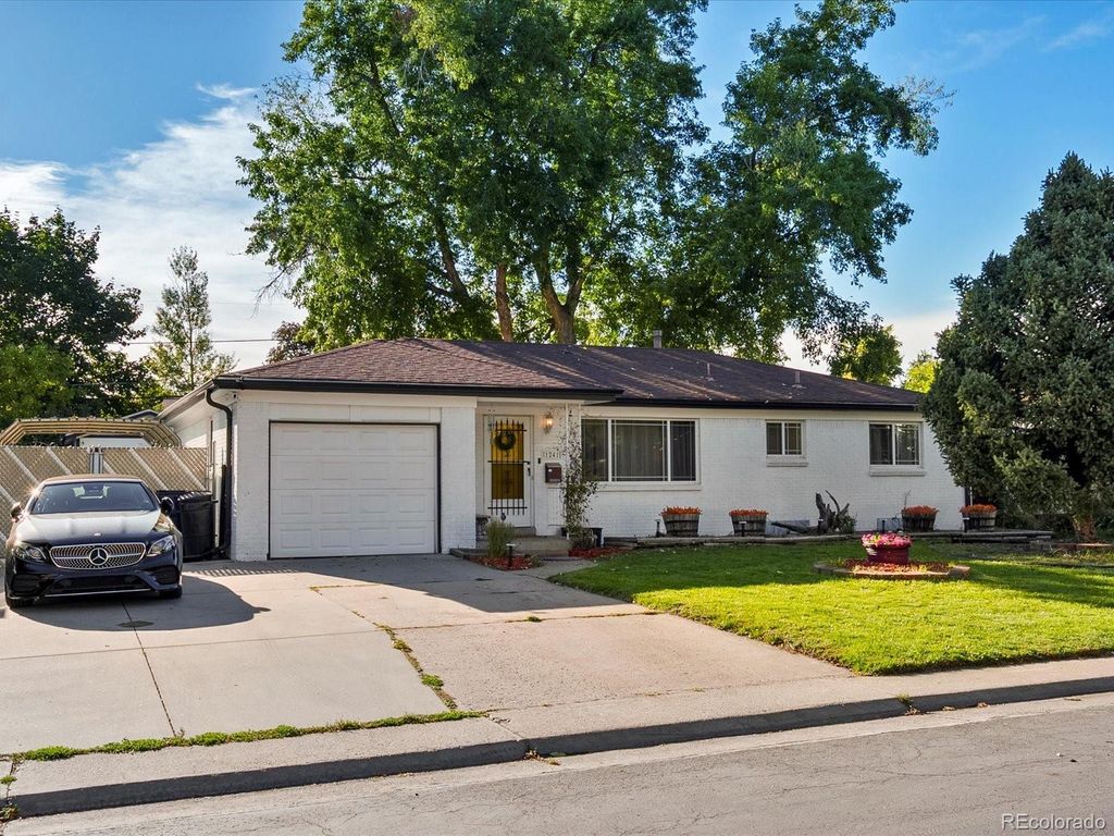 Photo of 1241 S Lamar Street, Lakewood, CO 80232 (MLS # 8923569)