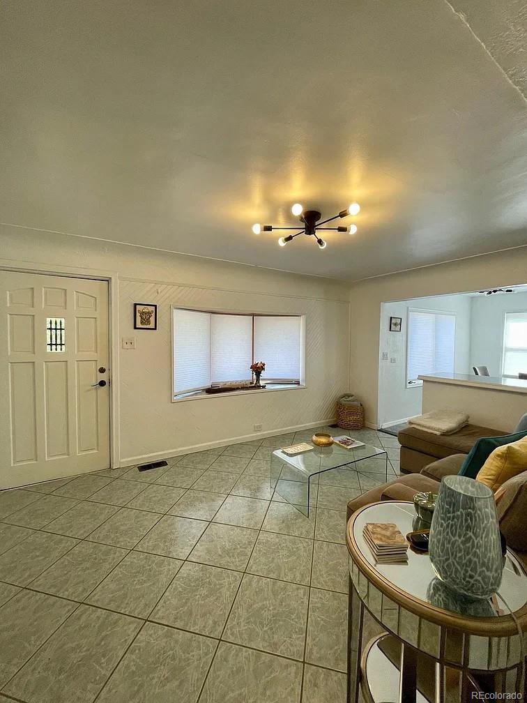4995 N Beach Court