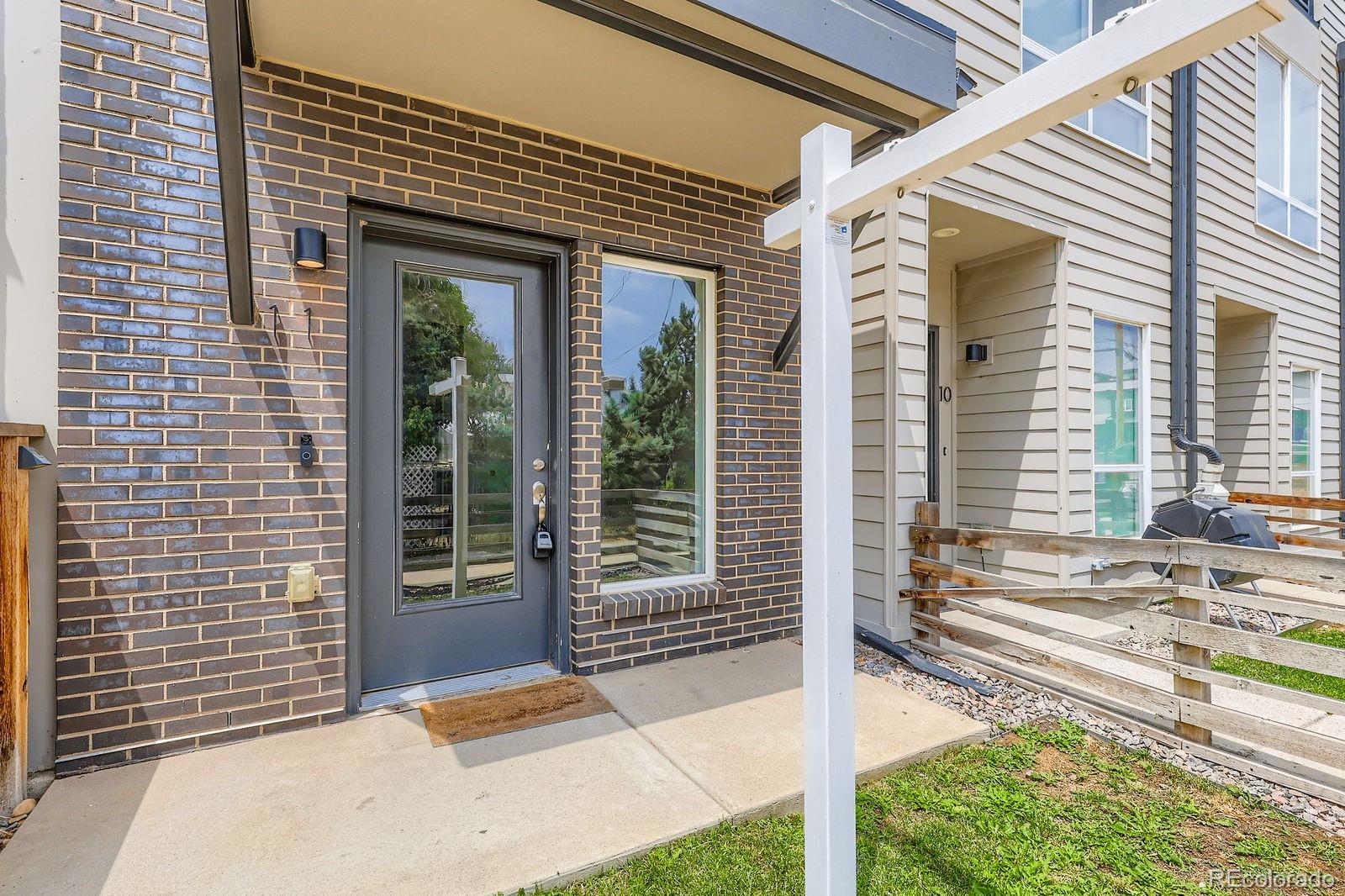 3520 W Conejos Place 11