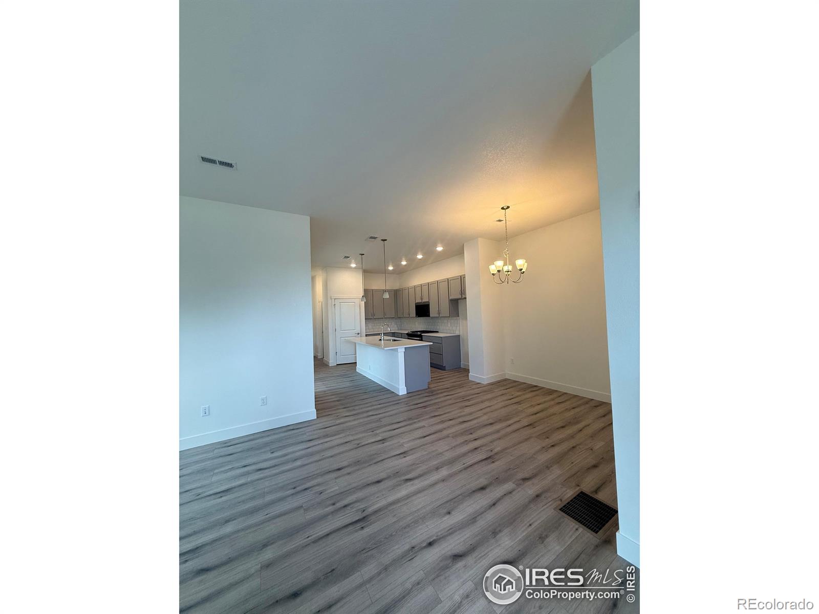 5081 Mckinnon Court
