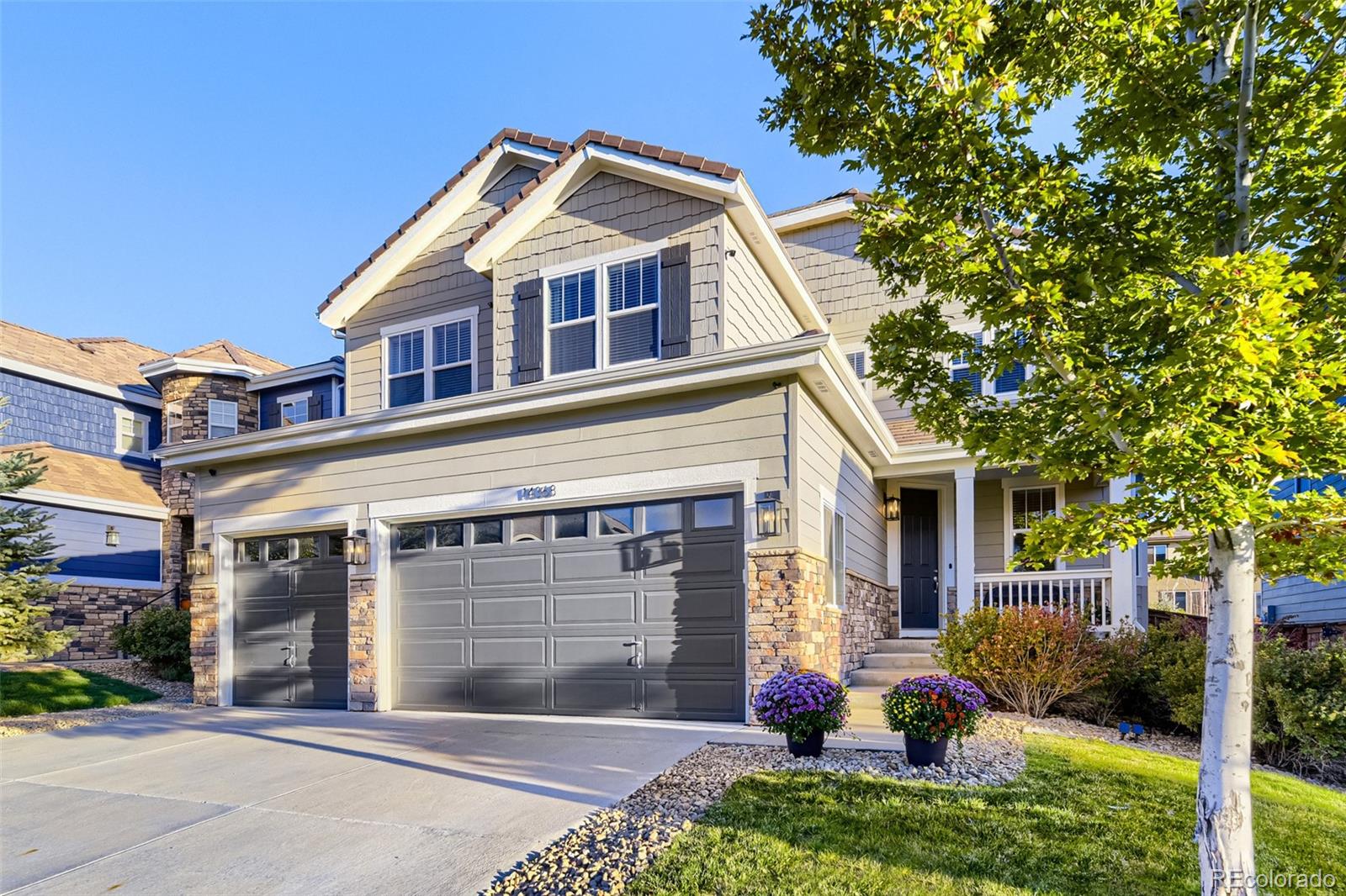 14368 Double Dutch Circle