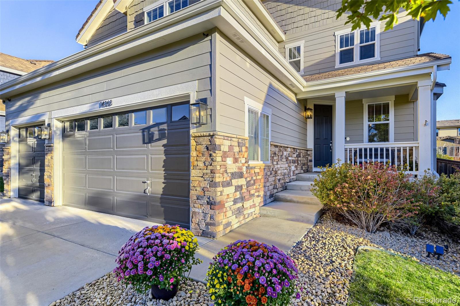 14368 Double Dutch Circle