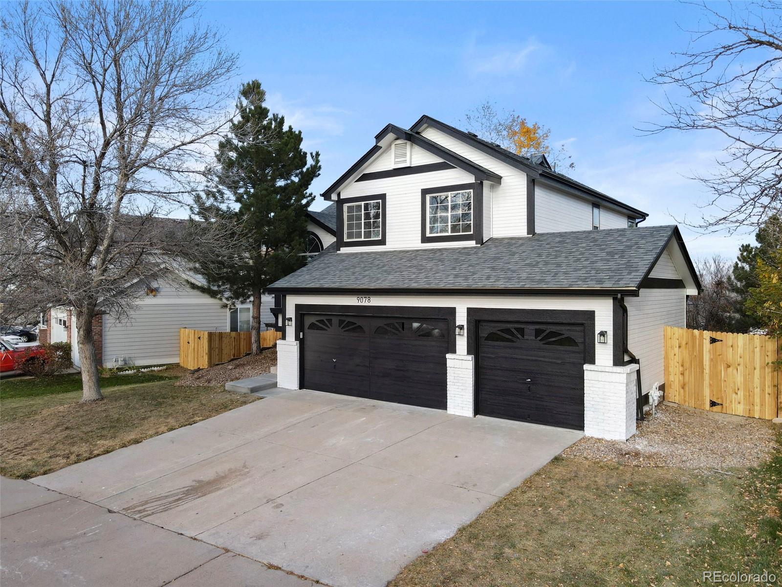 9078 White Pelican Way