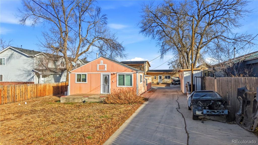 Photo of 950 S Wolff Street, Denver, CO 80219 (MLS # 4579296)