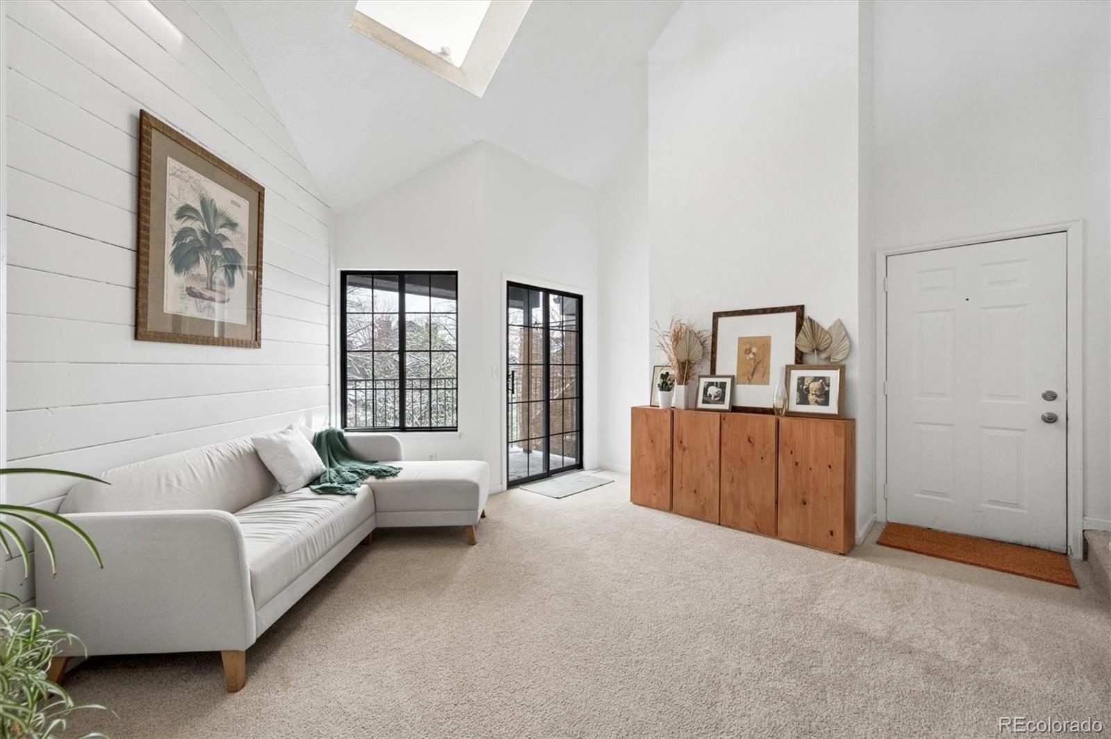 816 S Vance Street F